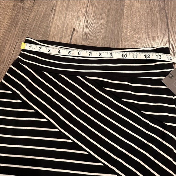 NEW NWT Mossimo Women’s Black Breton Striped Maxi Skirt Side Slit Sz S Nautical - Picture 9 of 10